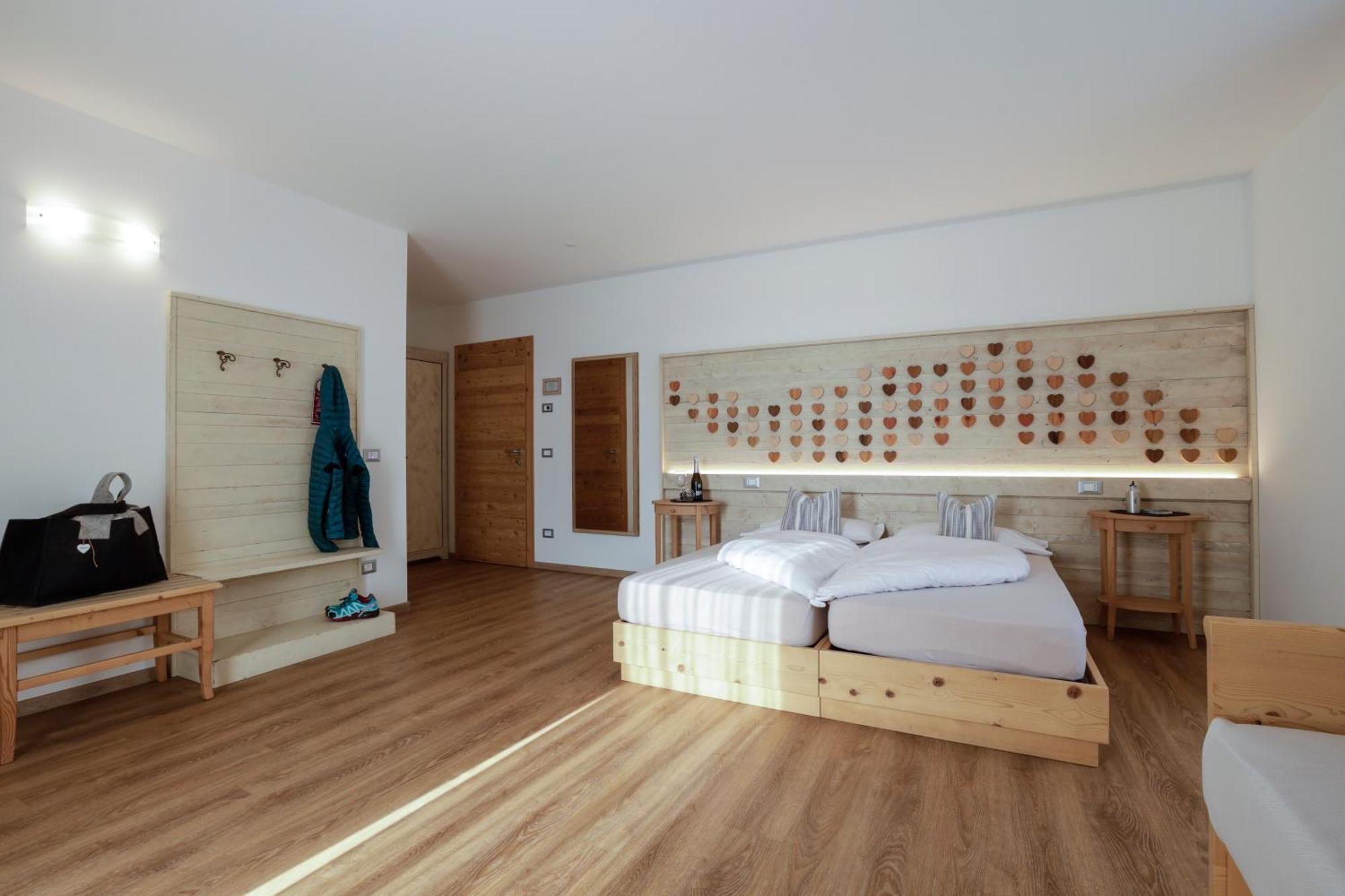 Hotel Garni & Wellness Anderle Vignola  Exterior foto