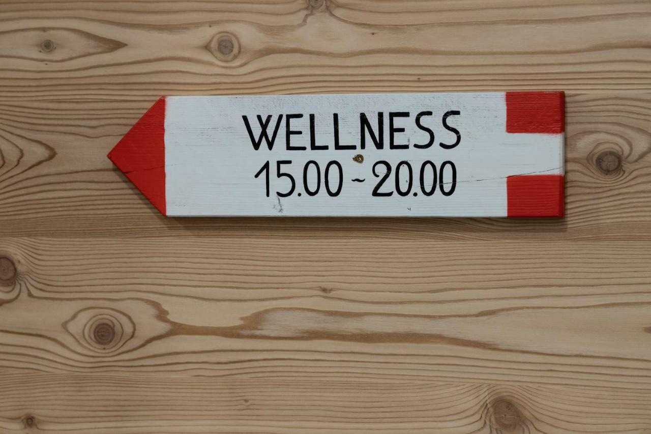 Hotel Garni & Wellness Anderle Vignola  Exterior foto